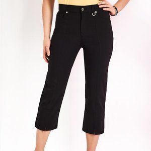 SIMON CHANG SLIT FRONT CAPRI PANTS